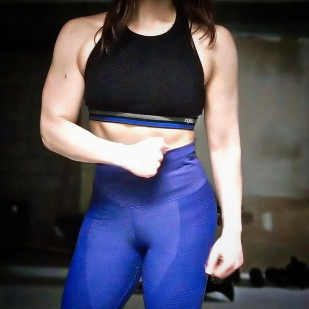 🤙 About Me 🤙 - Picture 4 of 4